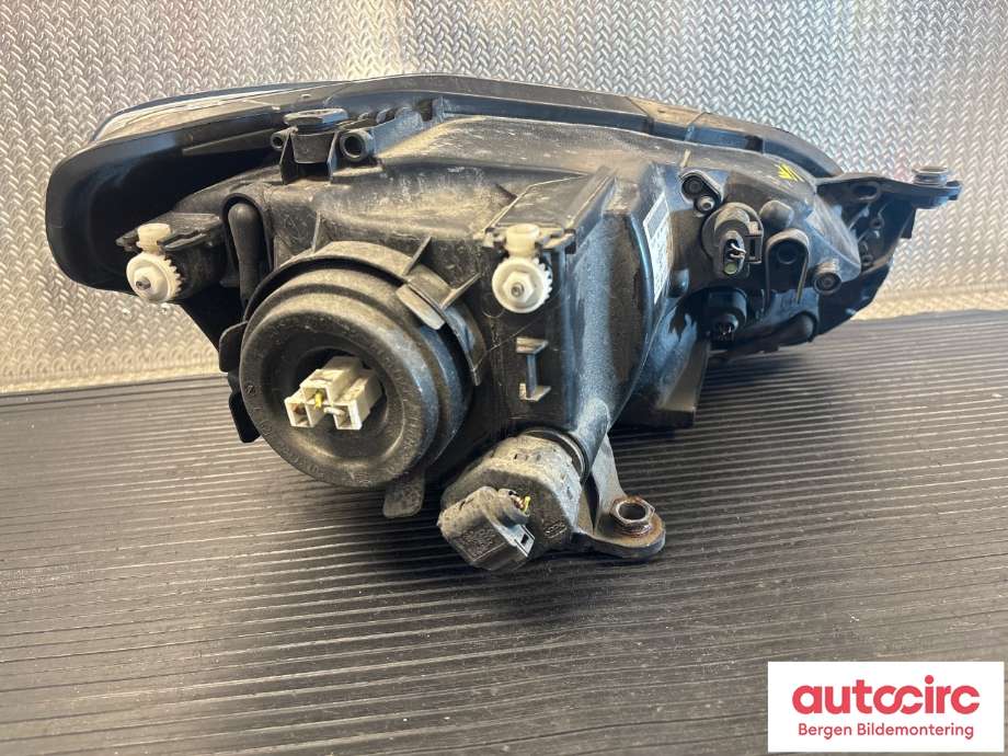 Frontlykt venstre halogen til VW E-Up 2013-2019  (VOLKSWAGEN|1S1 941 015 N|)