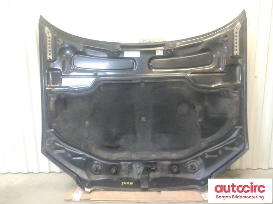 Panser til Audi A8 2003-2010 (Type II)  (AUDI|4E0 823 029 P|)