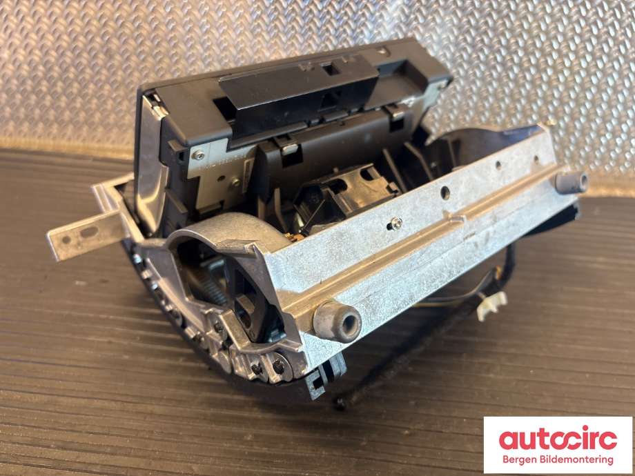 Multimedia display (MCU - Media Controller Unit) til Audi A8 2003-2010 (Type II) (AUDI|4E0 919 603 F|4E0 857 273 F|)