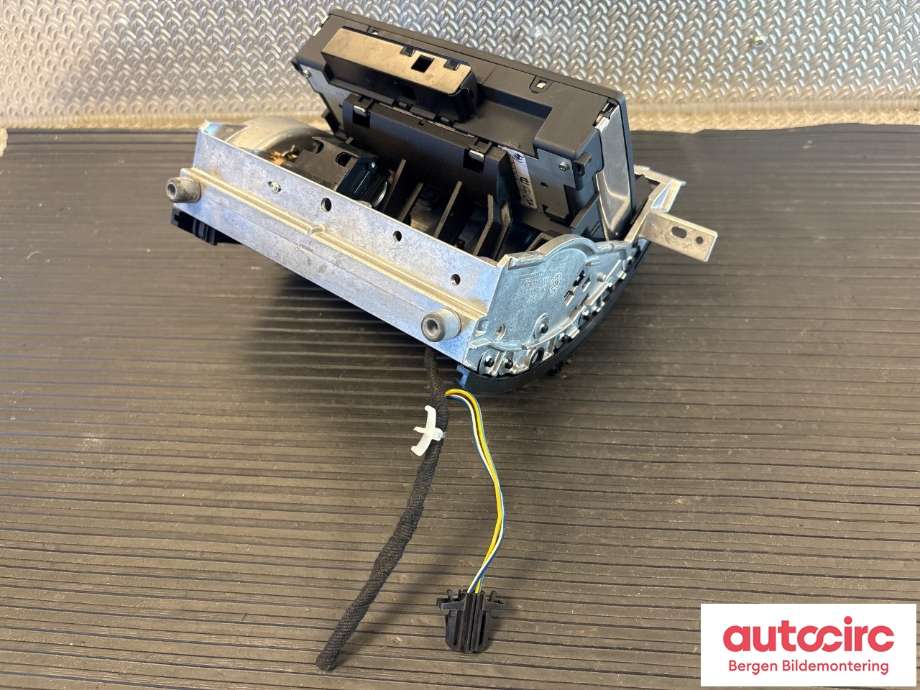 Multimedia display (MCU - Media Controller Unit) til Audi A8 2003-2010 (Type II) (AUDI|4E0 919 603 F|4E0 857 273 F|)