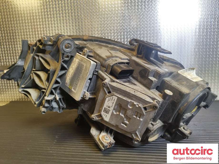 Frontlykt høyre xenon til Audi A4 2007-2014 (Type IV) (B8) (B8) (AUDI|8K0 941 030 AJ|)