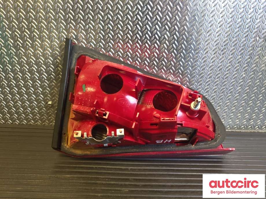 Baklykt høyre indre til Audi A4 2007-2014 (Type IV) (B8) (B8) (AUDI|8K5 945 094 D|)