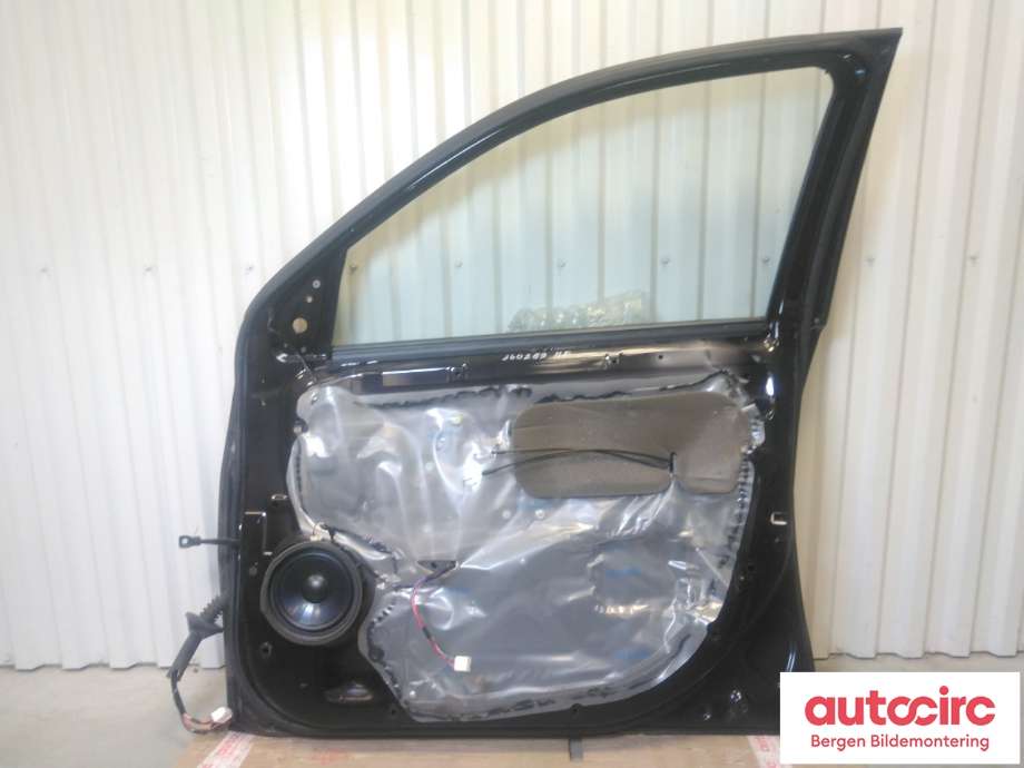 Dør høyre foran til Citroën C-Crosser 2007-2012  (CITROEN|9004 Z8|9004 EG|)