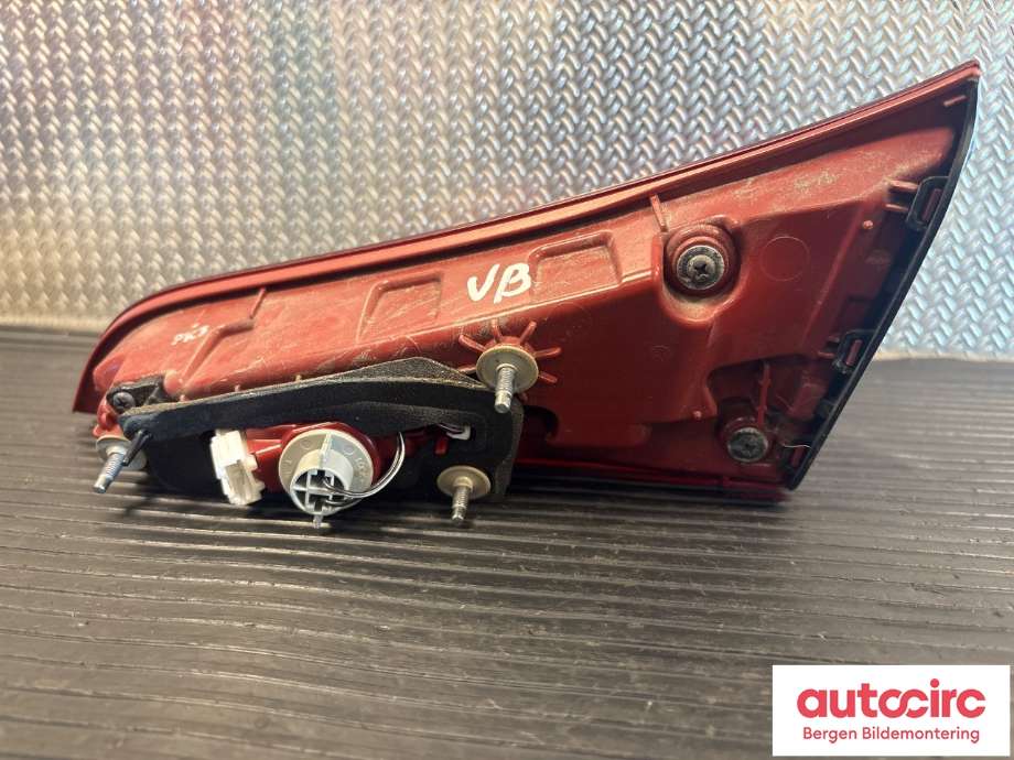 Baklykt venstre indre til Kia e-Soul 2019-->> (Type III)  (KIA|92403K0100|)