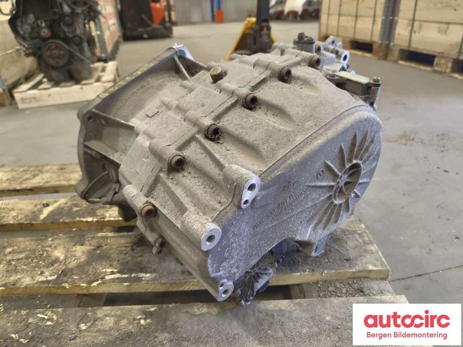 Kardang klokke bak til Porsche Taycan 2019-->> (PORSCHE|PAD300041|PAD300041C|)