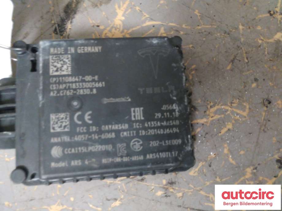 Sensor radar til Tesla Model 3 2018-2023 (Fase 1)  (TESLA|1108647-00-E|)
