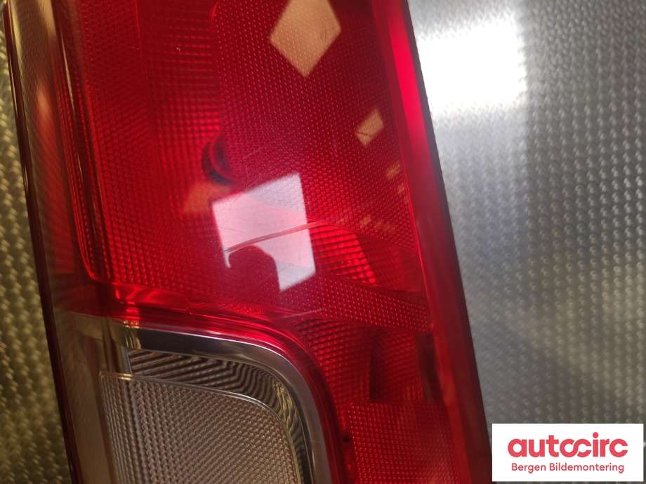 Baklykt venstre til Peugeot Boxer 2014-->> (Type III, Fase 2)  (PEUGEOT|16 124 015 80|)
