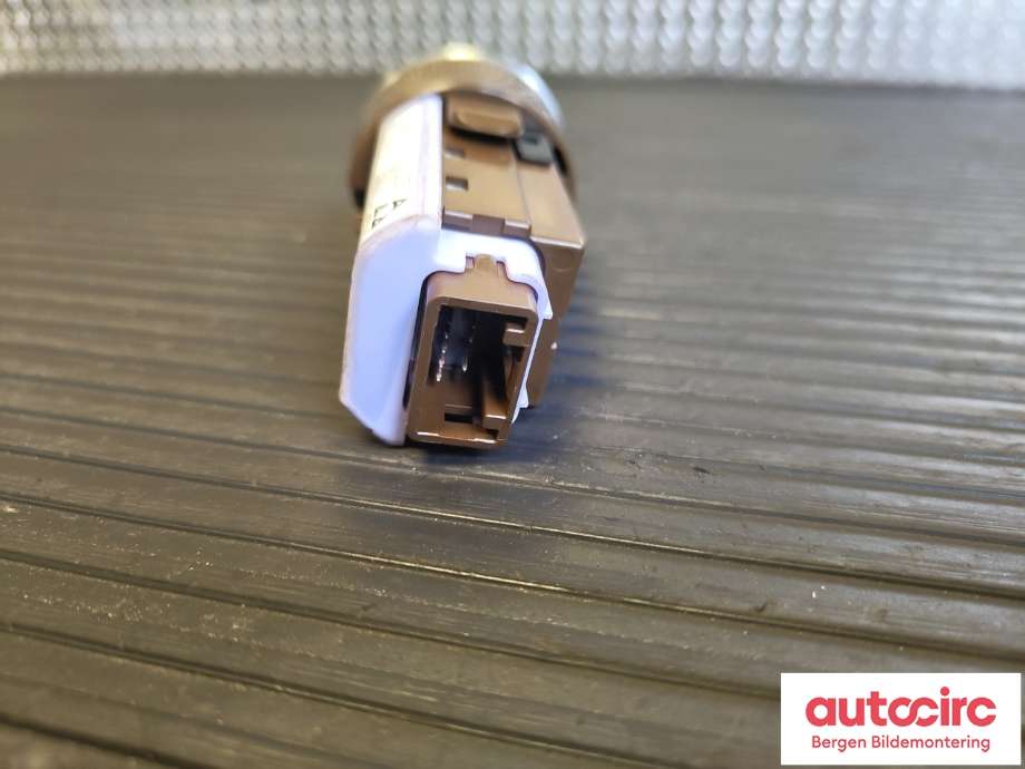 Bryter start/stopp til Subaru Outback 2015-2020 (Type V)  (SUBARU|83031FL000|)