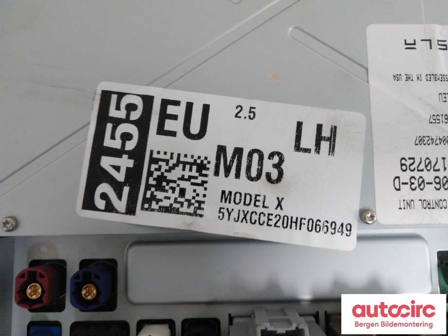 Instrument kjørecomputer til Tesla Model X 2016-->>  (TESLA|1045006-03-D|)