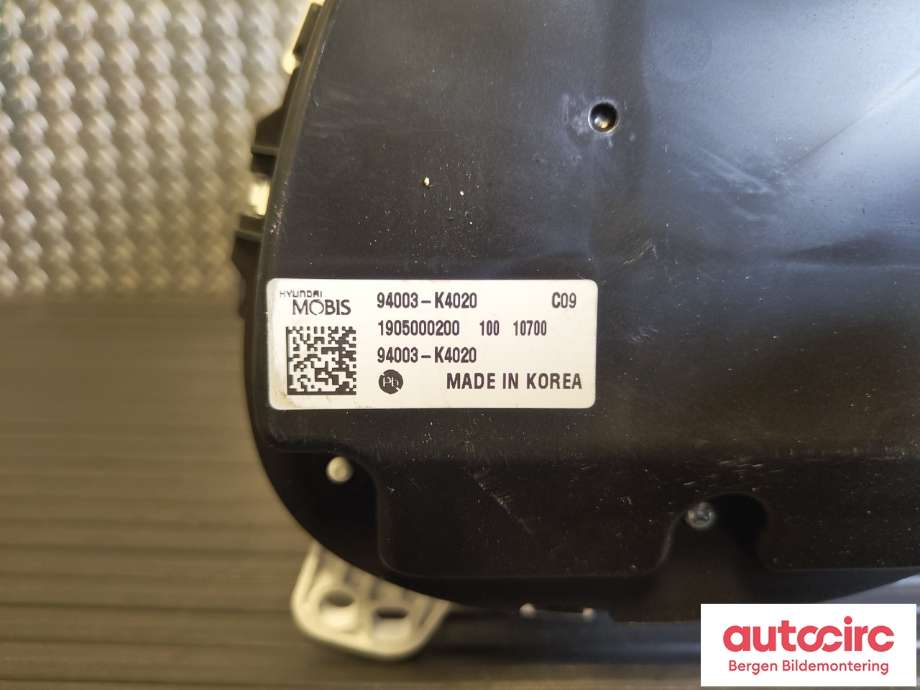 Instrumentpanel til Hyundai Kona 2017-2021 (Type I, Fase 1)  (HYUNDAI|94003-K4020|)
