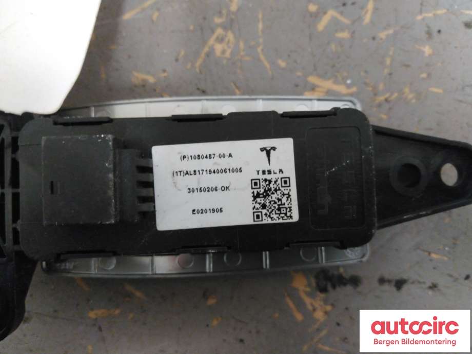 Diverse deler til Tesla Model X 2016-->>  (TESLA|1080487-00-A|)