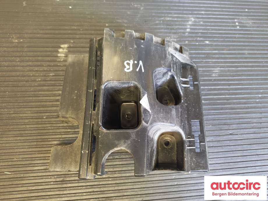Diverse deler til Peugeot Expert 2016-->> (Type III)  (PEUGEOT|98 096 636 XT|)