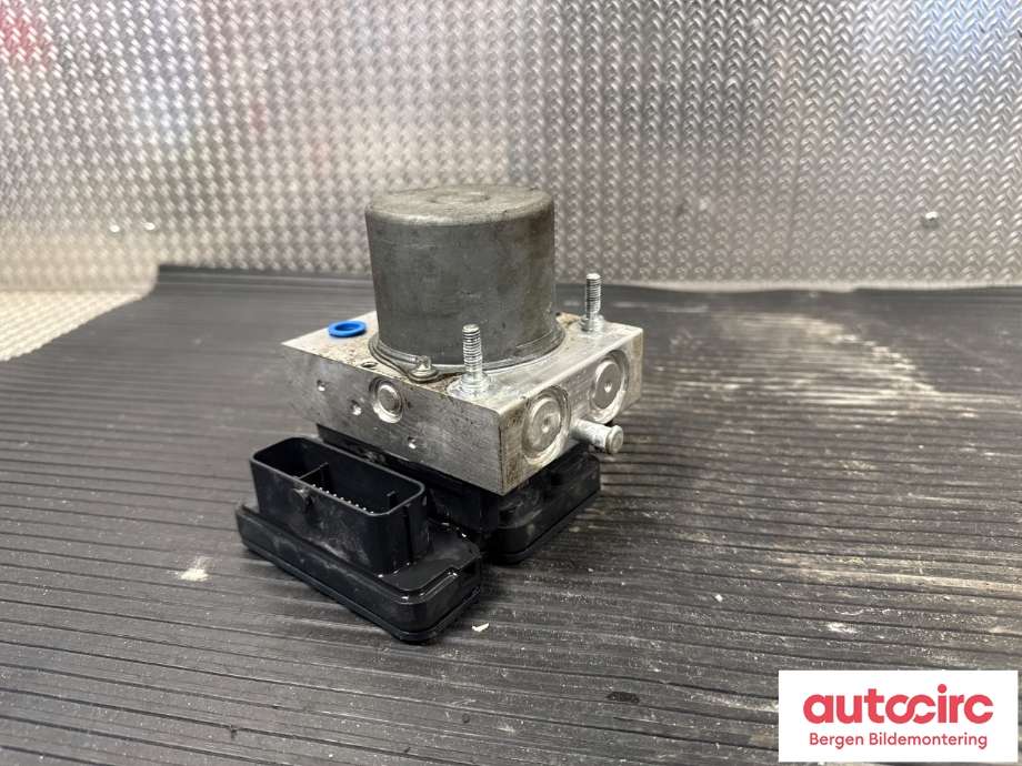 ABS sentral til Tesla Model Y 2021-2024 (Type I) (TESLA|1044746-00-A|)