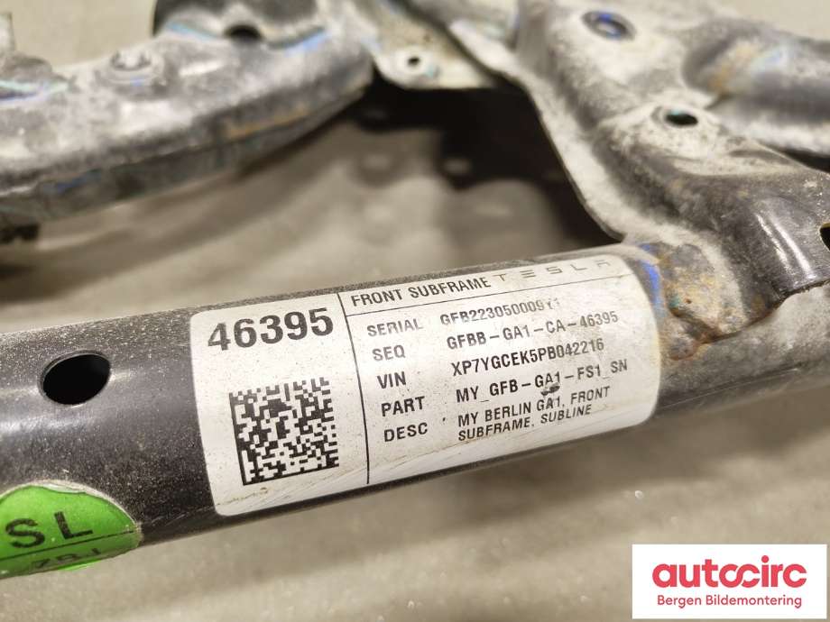 Diverse deler til Tesla Model Y 2021-2024 (Type I) (TESLA|1044531-01-B|)