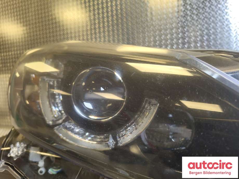 Frontlykt høyre halogen til Mazda 6 2015-2018 (Type III, Fase 2)  (MAZDA|GMH351031E|)