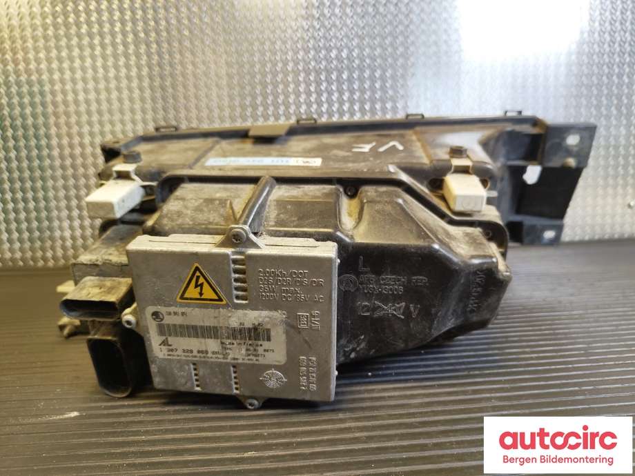 Frontlykt venstre xenon til Škoda Octavia 2000-2004 (Type I, Fase 2) (SKODA|1U1 941 017 Q||1U1 941 015 G)