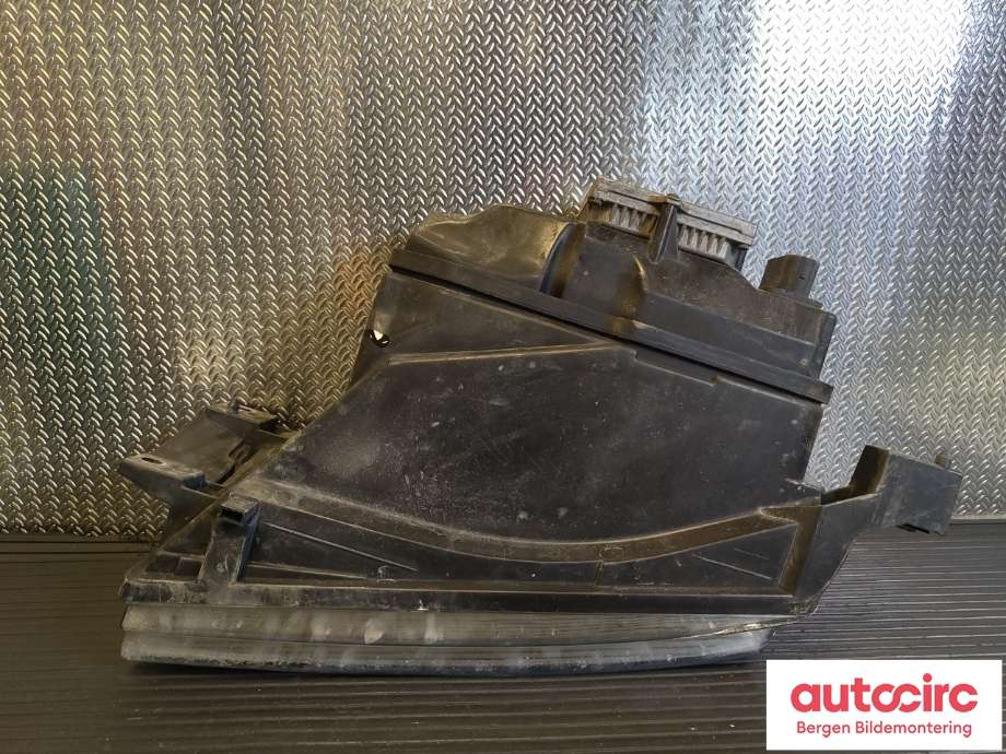 Frontlykt høyre xenon til Škoda Octavia 2000-2004 (Type I, Fase 2) (SKODA|1U1 941 018 Q||1U1 941 016 G)