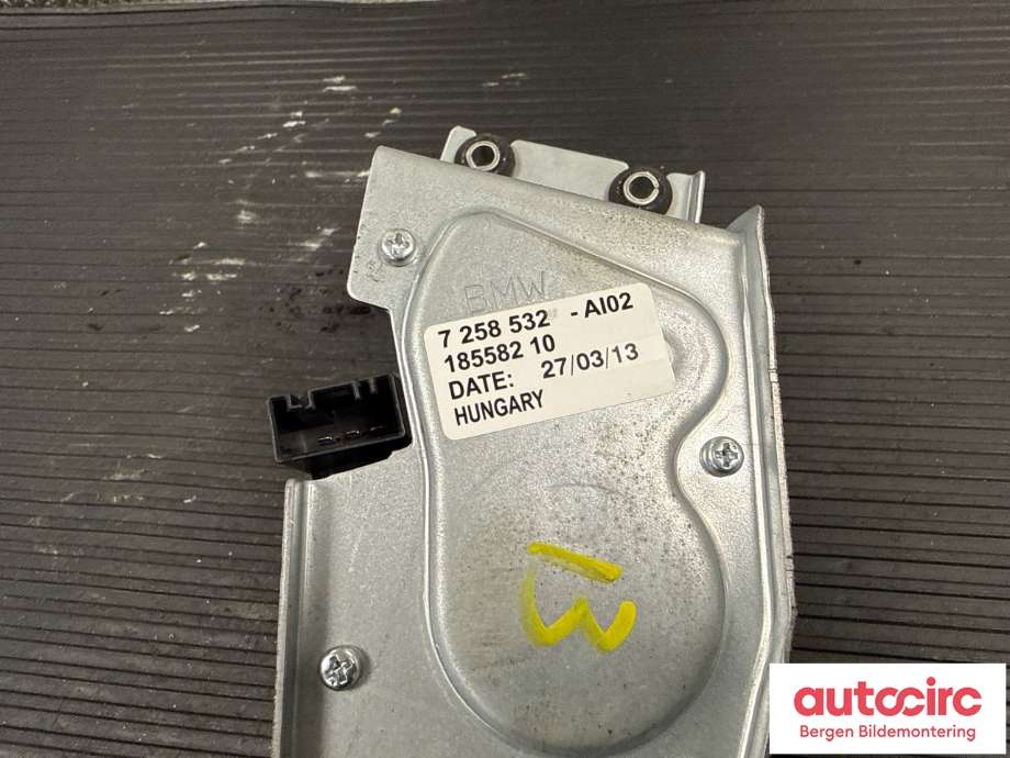 Viskermotor bakrute til BMW 1-Serie 2011-2015 (Fase 1) (F20/F21) (F20/F21) (BMW|67 63 7 258 532|)