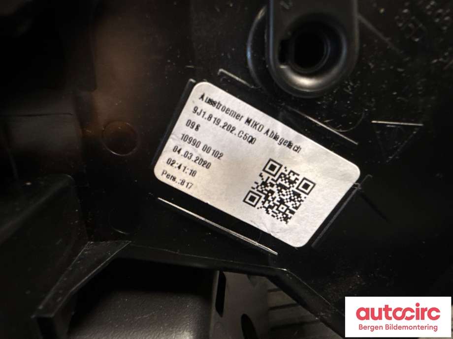 Dashbord friskluftdyse til Porsche Taycan 2019-->> (PORSCHE|9J1 819 202 C|)