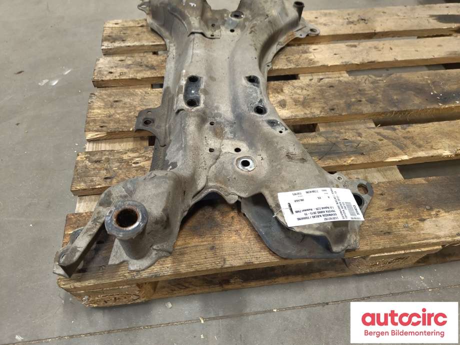 Diverse deler til Toyota Auris 2015-2019 (Type II, Fase 2)  (TOYOTA|5120102102|)