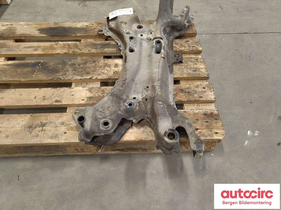 Diverse deler til Toyota Auris 2015-2019 (Type II, Fase 2)  (TOYOTA|5120102102|)