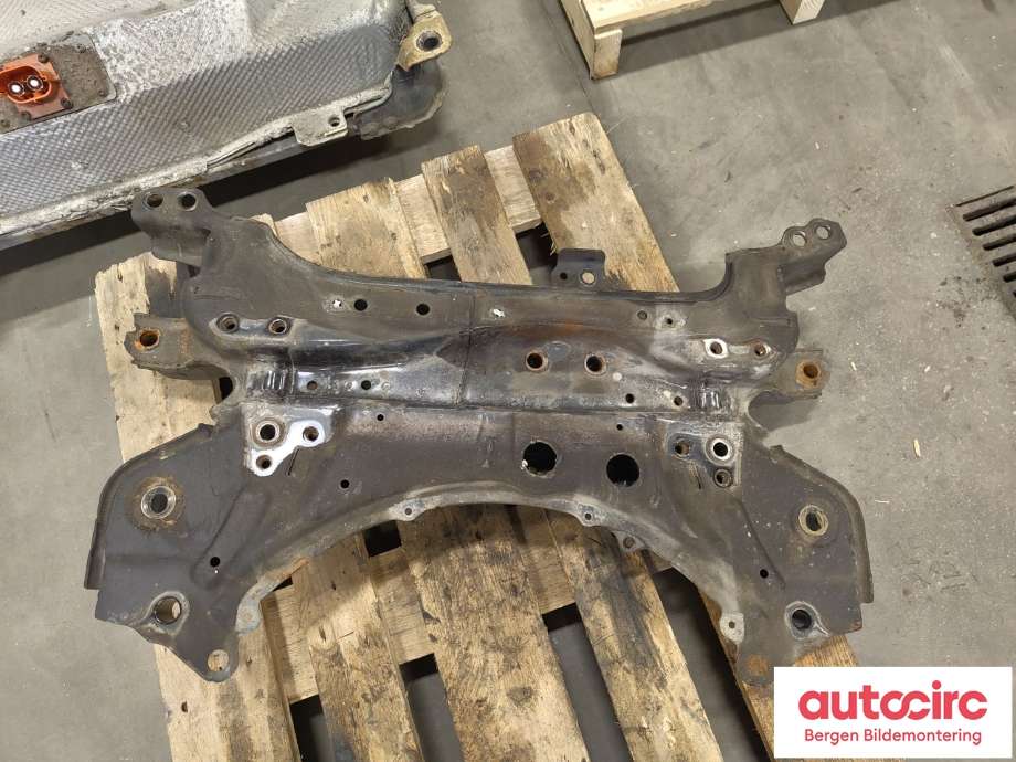 Diverse deler til Toyota Auris 2015-2019 (Type II, Fase 2)  (TOYOTA|5120102102|)