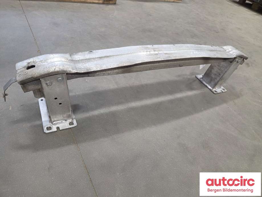 Støtfangerforsterkning foran til Audi A4 2007-2014 (Type IV) (B8) (B8) (AUDI|8K0 807 113 D|)