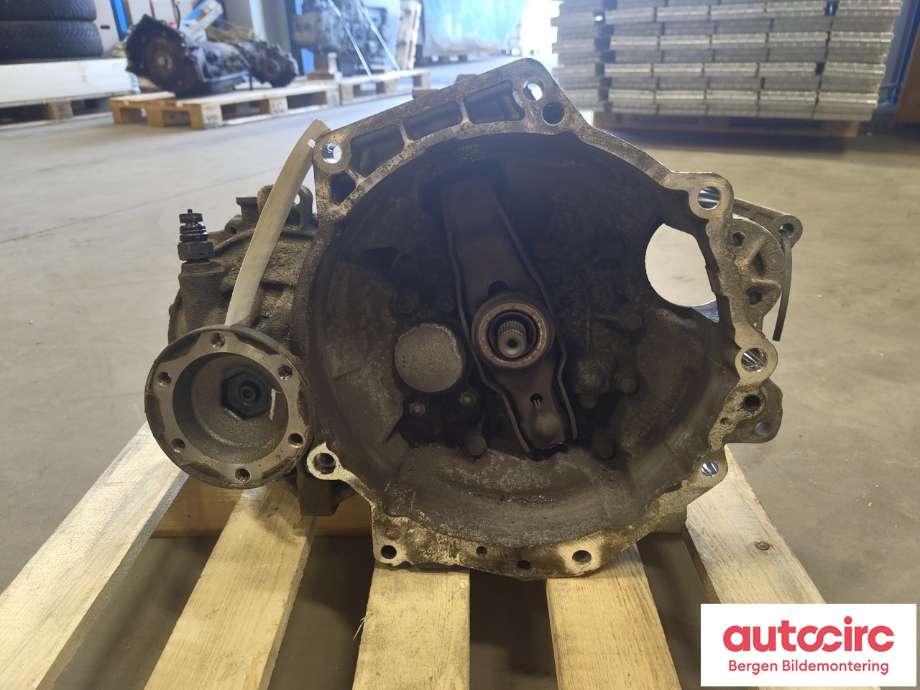 Girkasse manuell til Škoda Octavia 2000-2004 (Type I, Fase 2) (SKODA|02J 300 052 M|02J 300 053 T|02J 301 107 R)
