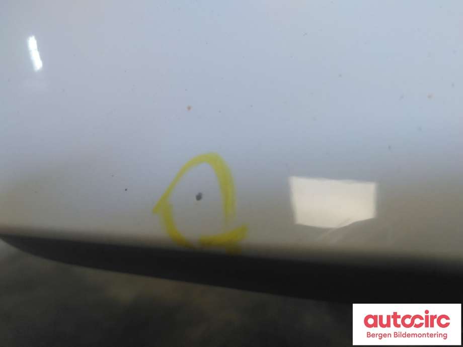 Bakluke til VW ID.4 2020-->> (VOLKSWAGEN|11A 827 025 B|)