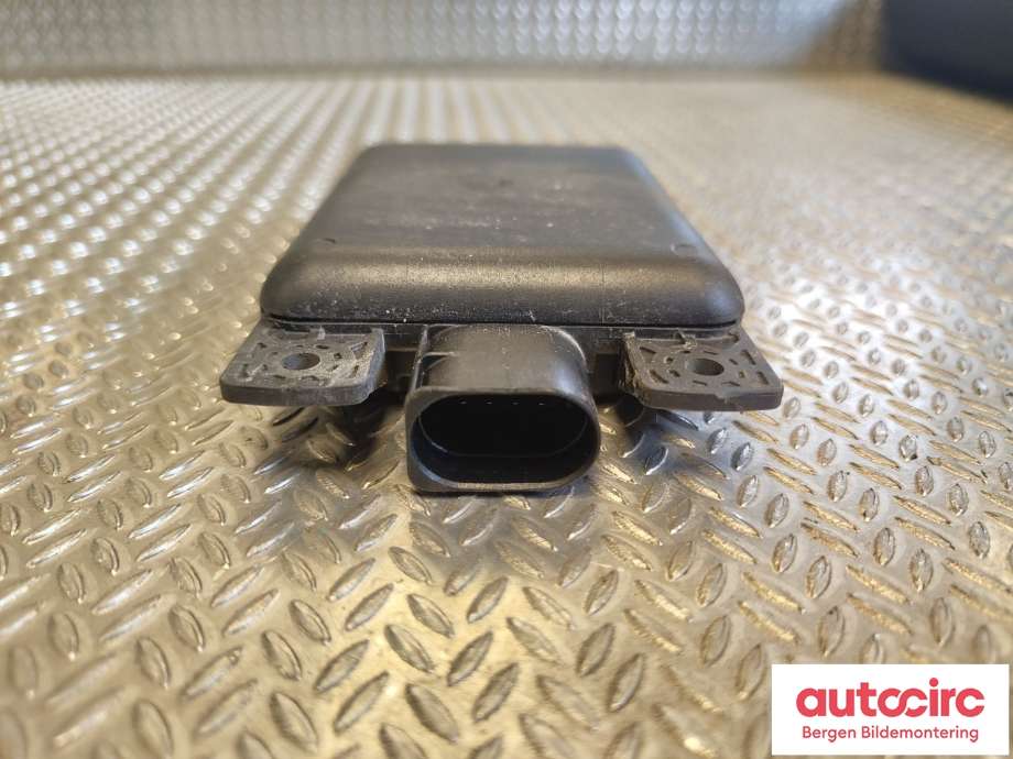 Sensor radar til VW e-Golf 2017-2020 (Fase 2)  (VOLKSWAGEN|5Q0 907 686 C|)