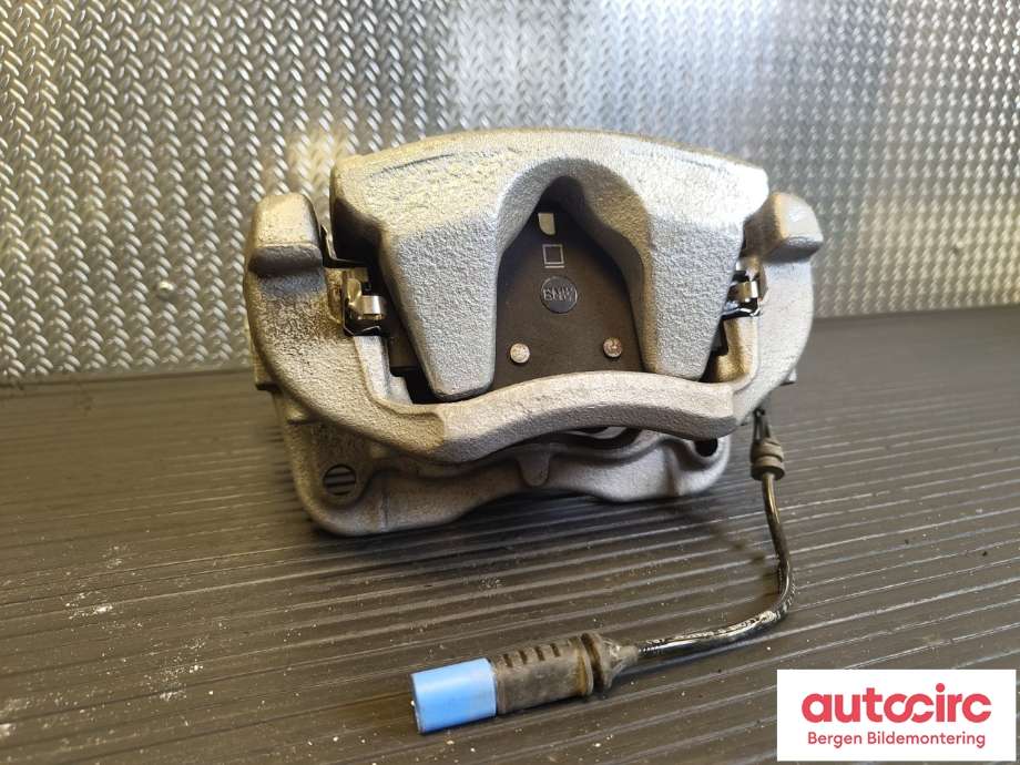 Bremsecaliper venstre foran til BMW iX 2021-->> (I20) (I20) (BMW|34 10 8 837 097|)