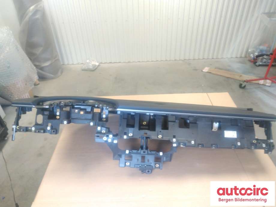 Dashbord til Porsche Macan 2014-->> (95B) (95B) (PORSCHE|95C 857 003 AF|)