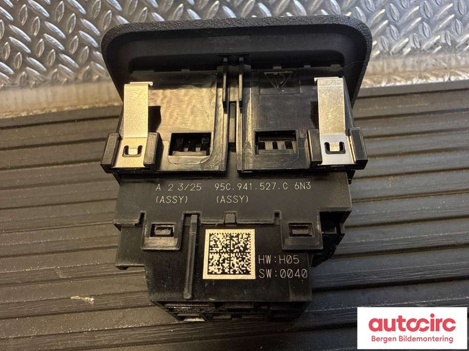 Bryter lys til Porsche Macan 2014-->> (95B) (95B) (PORSCHE|95C 941 527 C|)