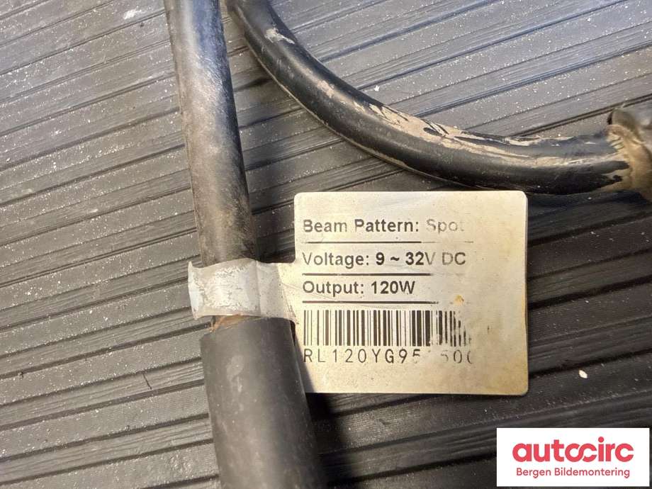 Frontlykter til Mitsubishi Pajero 2007-2016 (Type IV, Fase 1) (MITSUBISHI|)