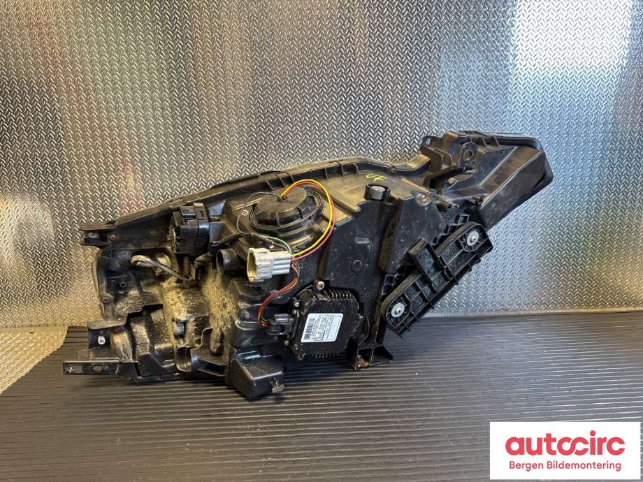Frontlykt venstre halogen til Nissan Leaf 2011-2017 (Type I)  (NISSAN|260103NA3C|)