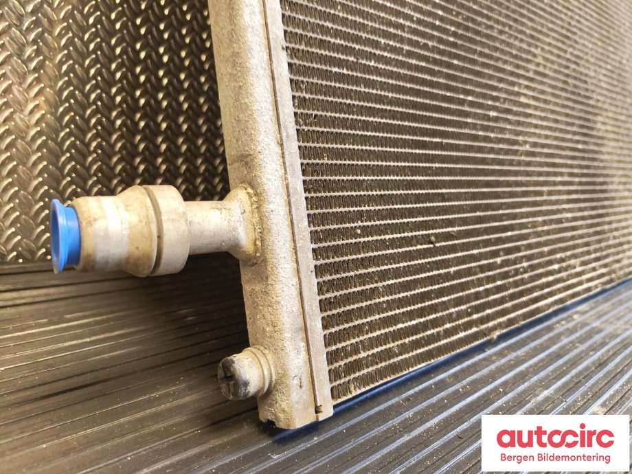 Radiator (automat gir) til Jaguar I-PACE 2018-->>  (JAGUAR|T4K9610||J9D38D100AA)