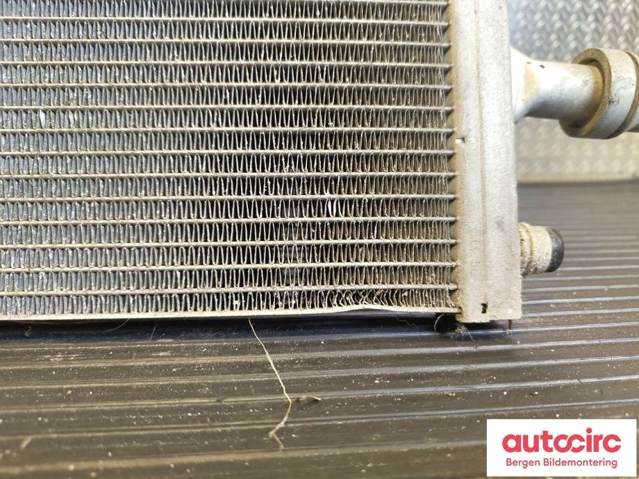 Radiator (automat gir) til Jaguar I-PACE 2018-->>  (JAGUAR|T4K9610||J9D38D100AA)