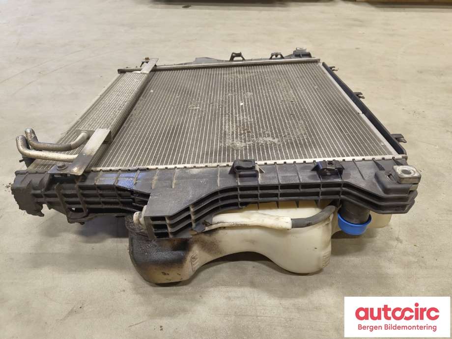 Radiator (automat gir) til Dodge Ram 2003-2008 (Type III)  (DODGE|52028900AC|52028912AD|)