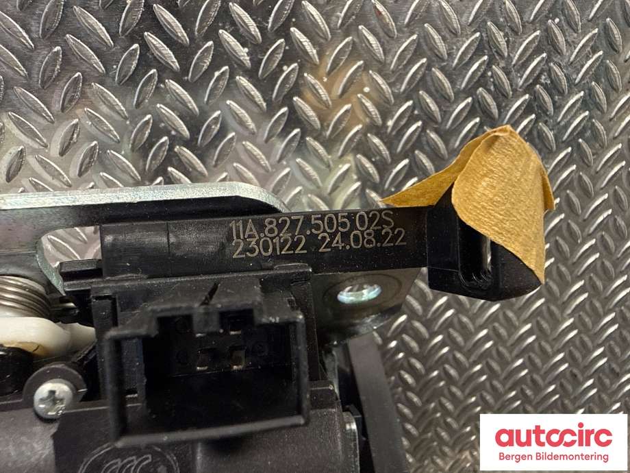 Baklukelås til VW ID.4 2020-->>  (VOLKSWAGEN|11A 827 505|)