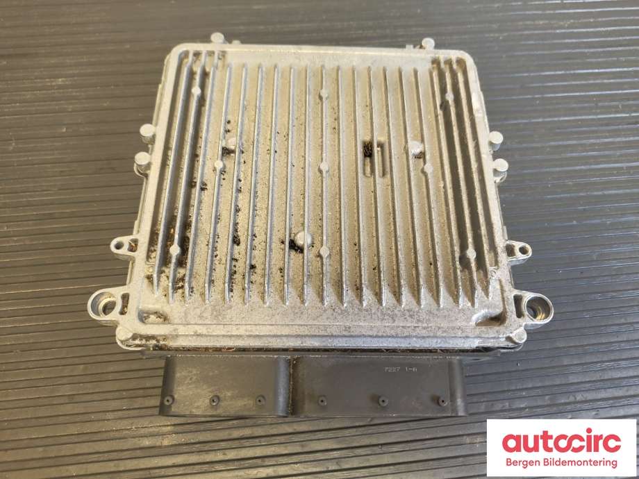 Styreenhet motor til Mercedes CLS 2004-2010 (C219) (C219) (MERCEDES|A6421503872|)