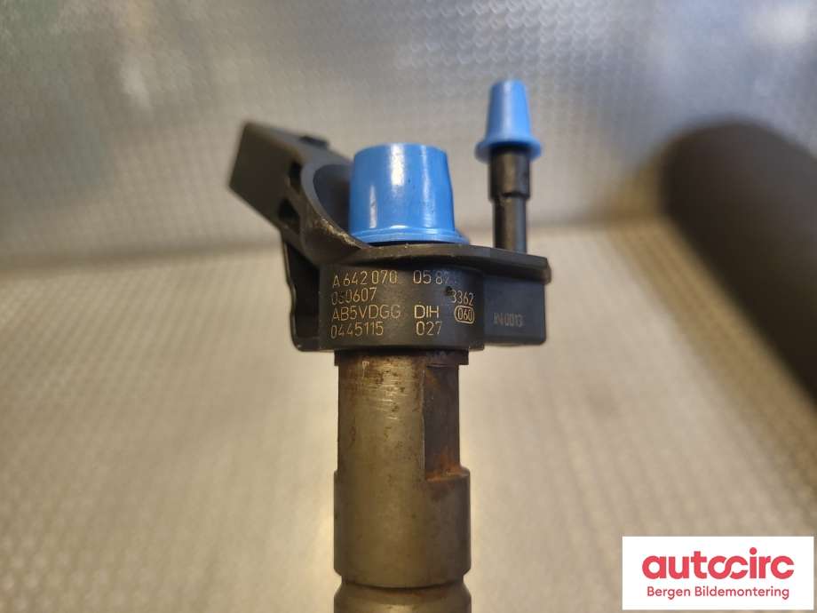 Dyse innsprøyting diesel til Mercedes CLS 2004-2010 (C219) (C219) (MERCEDES|A 642 070 13 87|A 642 070 05 87|)
