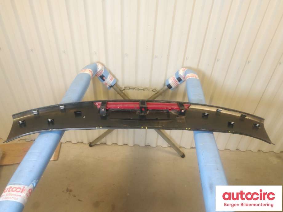 Spoiler bakluke til VW ID.4 2020-->>  (VOLKSWAGEN|11A 827 555 C|)