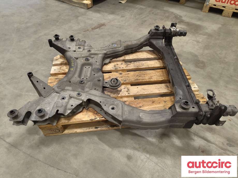 Diverse deler til Mercedes Vito 2014-->> (W447) (W447) (MERCEDES|A 447 620 02 88|)