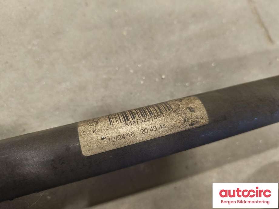 Stabilisatorstag foran til Mercedes Vito 2014-->> (W447) (W447) (MERCEDES|A 447 323 16 65|)