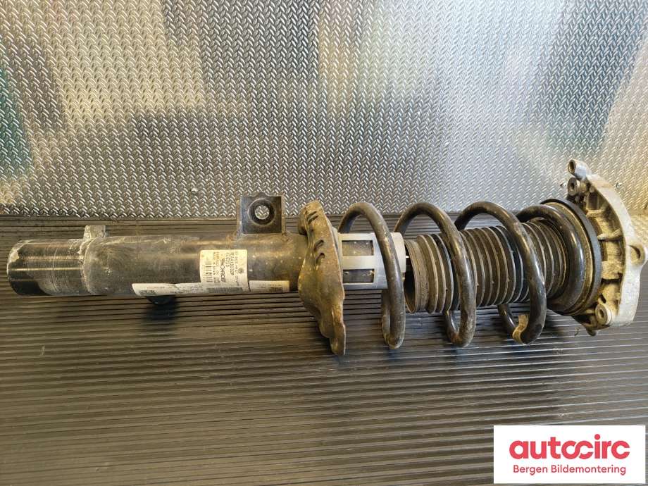 Diverse deler til VW ID.4 2020-->> (VOLKSWAGEN|1EA 413 032 P|1EA 413 032 AC|5Q0 411 105 DR)