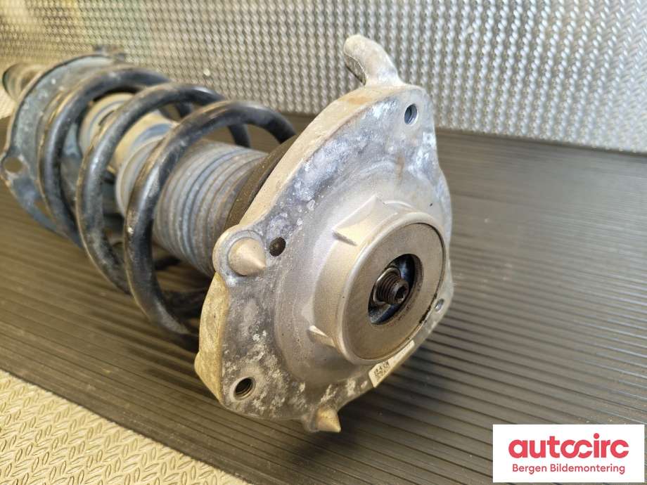 Diverse deler til VW ID.4 2020-->>  (VOLKSWAGEN|1EA 413 032 P|1EA 413 032 AC|5Q0 411 105 DR)