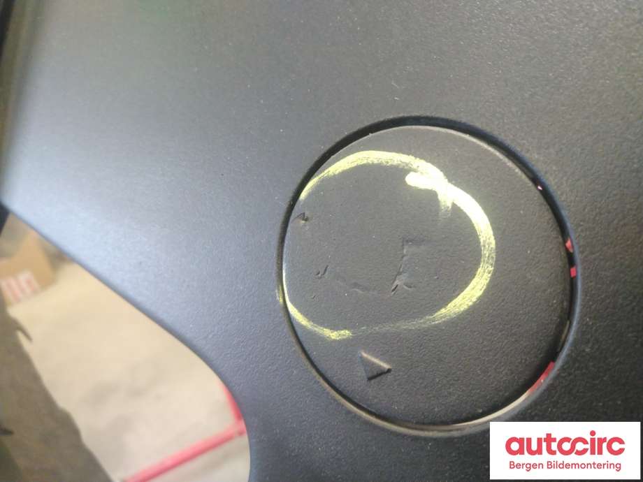Støtfanger foran til VW Caddy 2004-2010 (Type III, Fase 1)  (VOLKSWAGEN|2K0 807 217|)