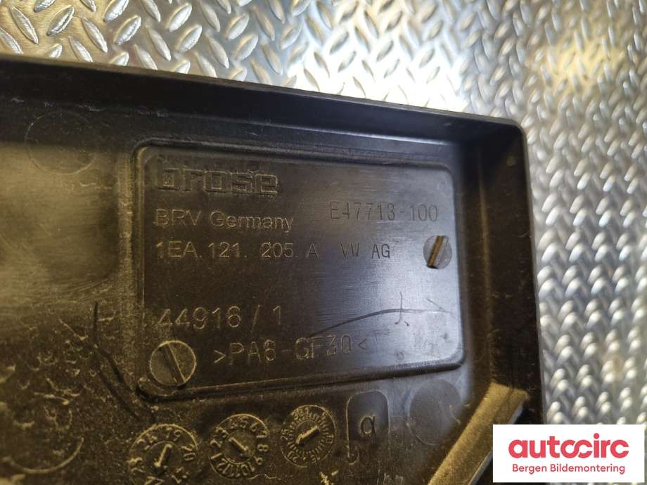 Kjølevifte til VW ID.4 2020-->> (VOLKSWAGEN|1EA 121 203 C|)