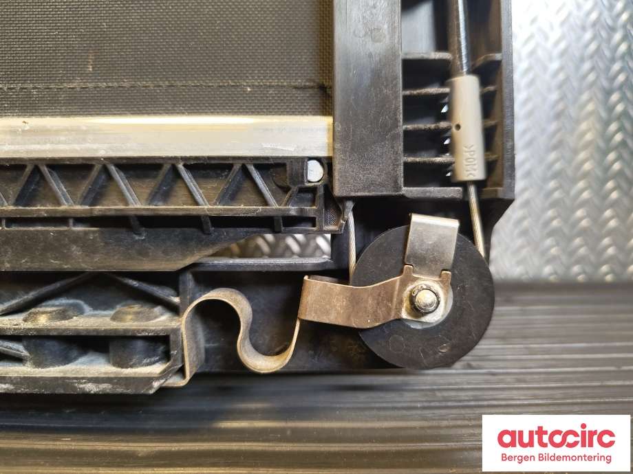 Radiator (automat gir) til VW ID.4 2020-->> (VOLKSWAGEN|1EA 122 135 H|1EA 122 135 E|)