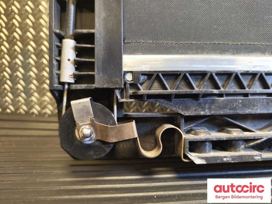 Radiator (automat gir) til VW ID.4 2020-->> (VOLKSWAGEN|1EA 122 135 H|1EA 122 135 E|)